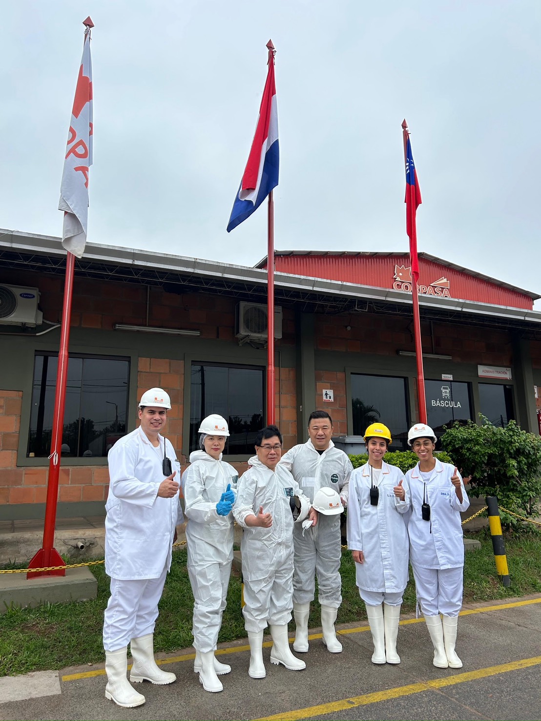 Renos team and warehouse